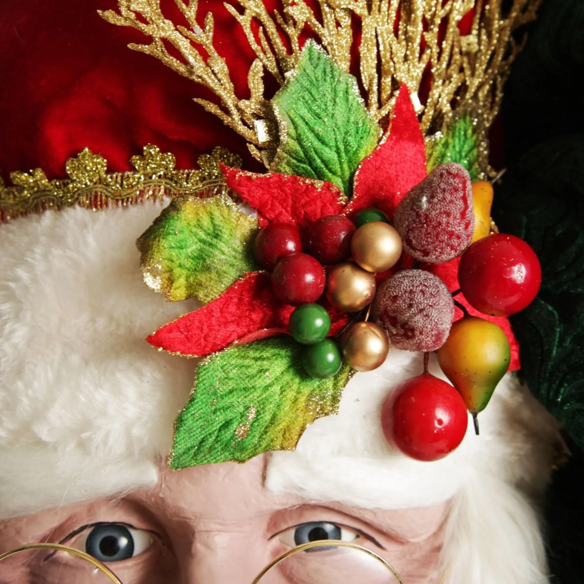 Large Santa Head with Red and Green Christmas Wall Hanging Wall Hangings And Signs|