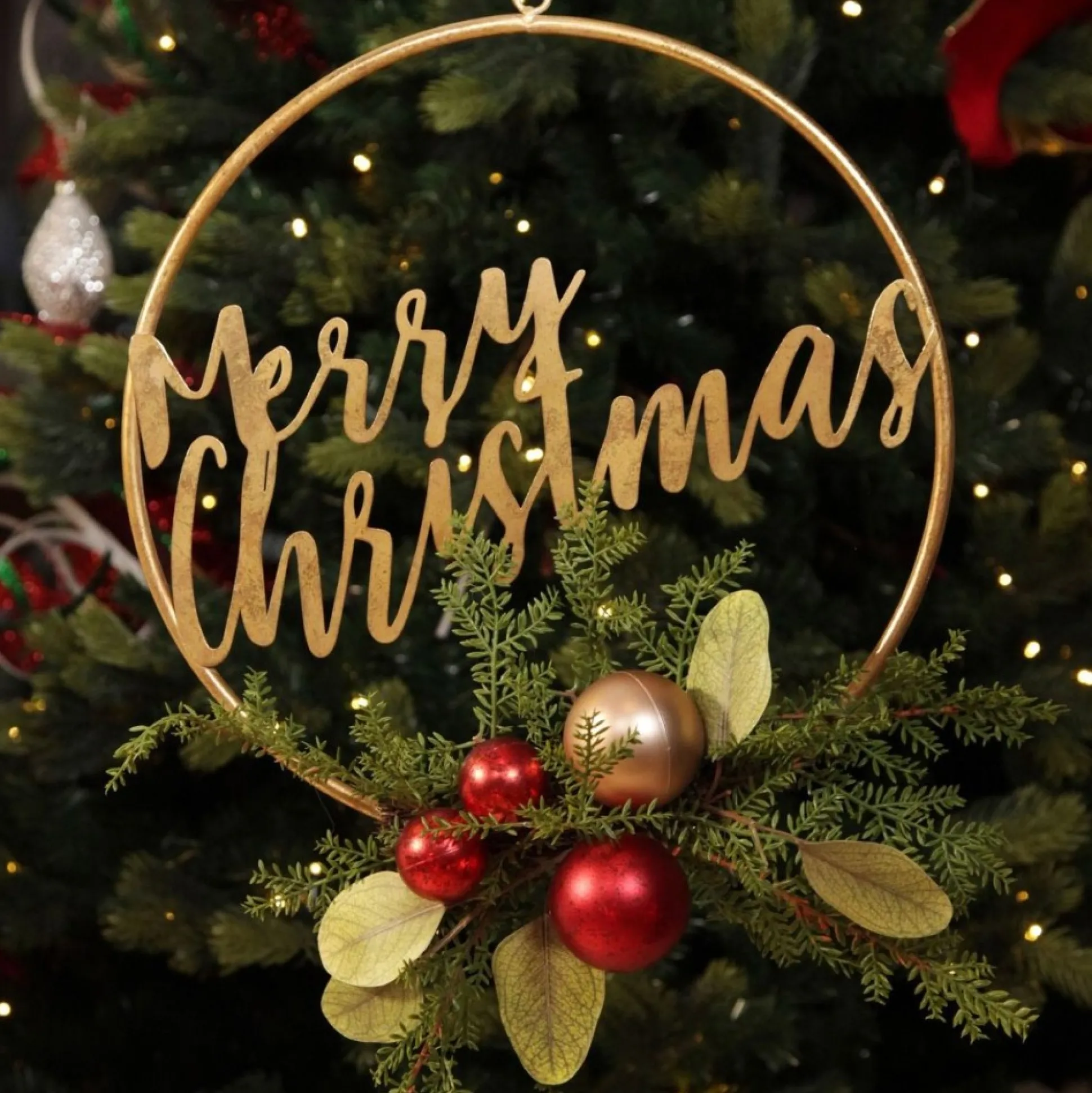 Merry Christmas Metal Hoop wth Florals Christmas Wreaths|