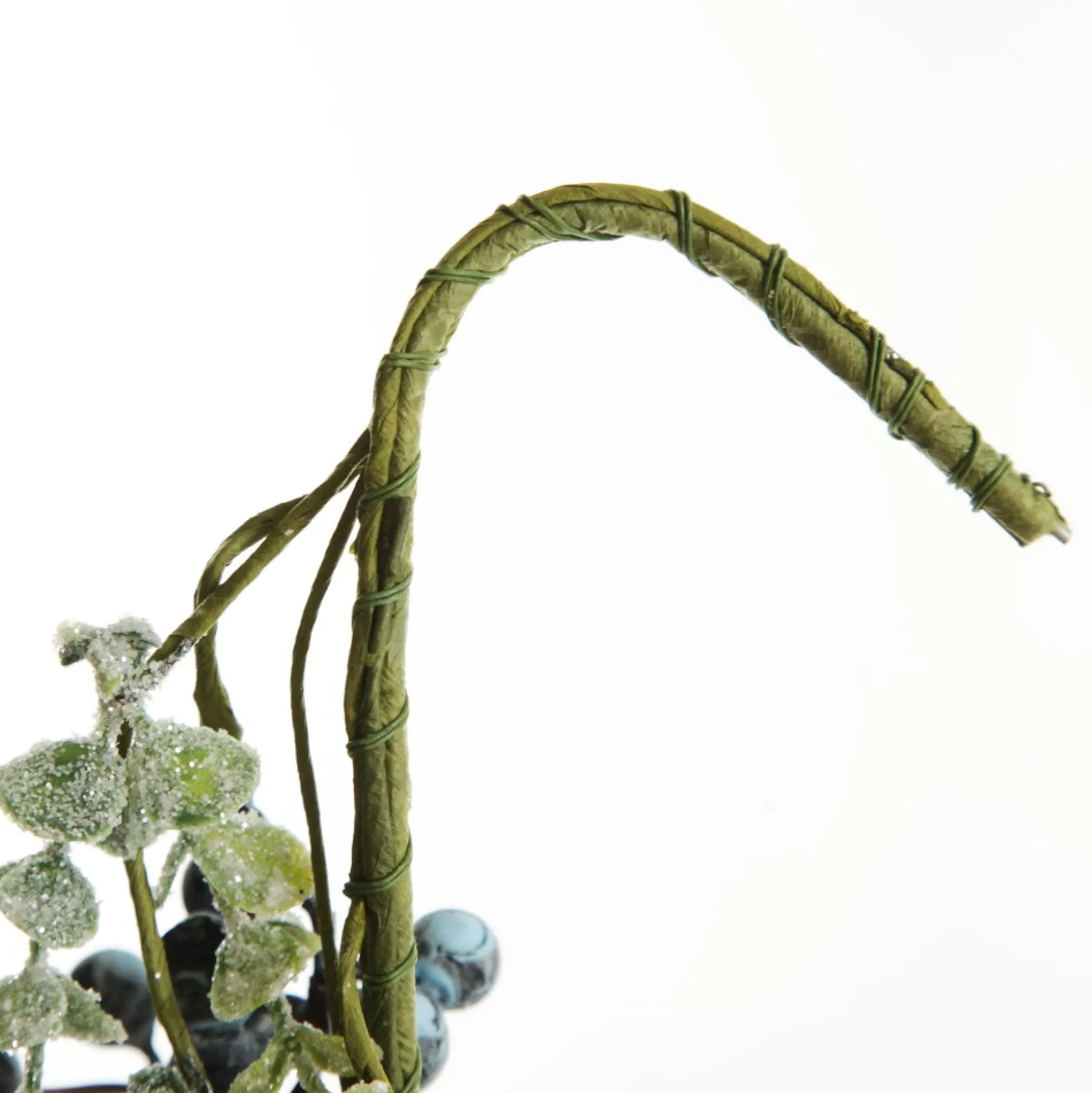 Native Mixed Leaf Garland with Blueberries Christmas Garlands|