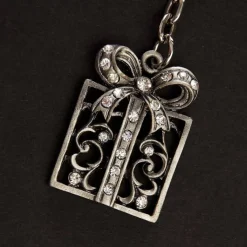 Pewter Present Keyring Christmas Gifts|