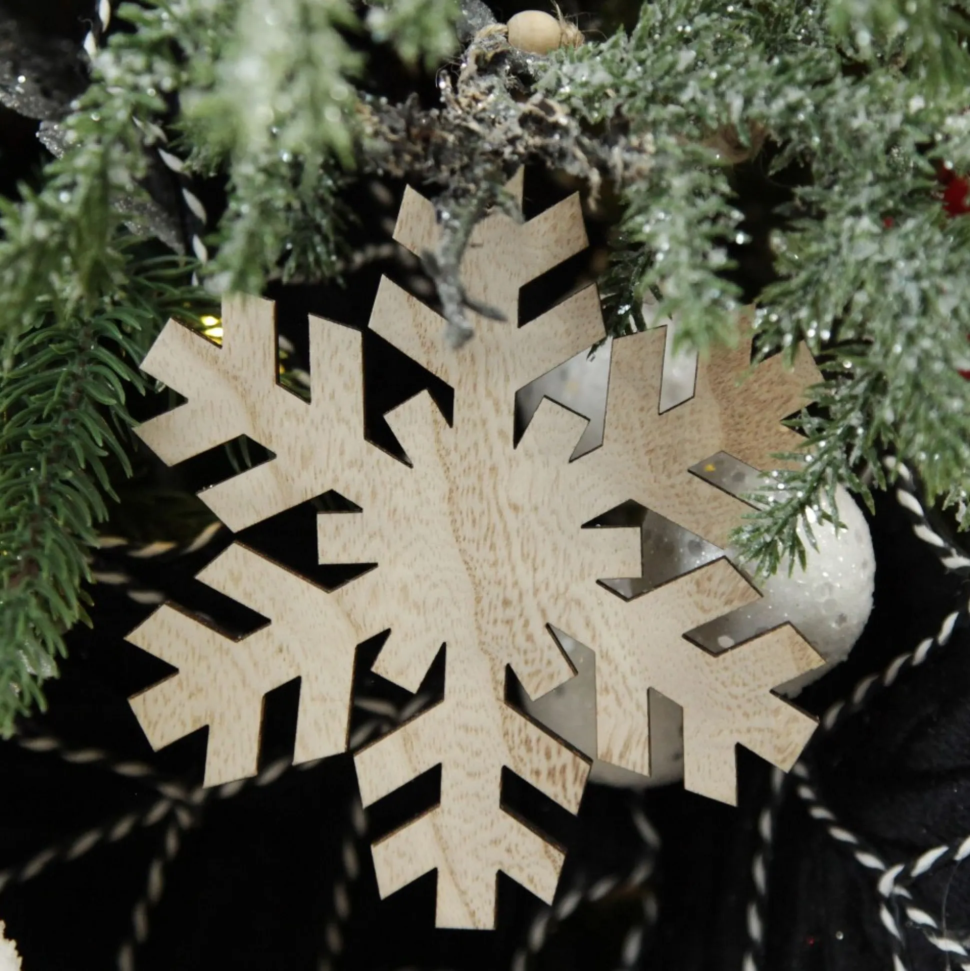 Plywood Snowflake Tree Decorations - Set of 2 Snowflakes And Stars|