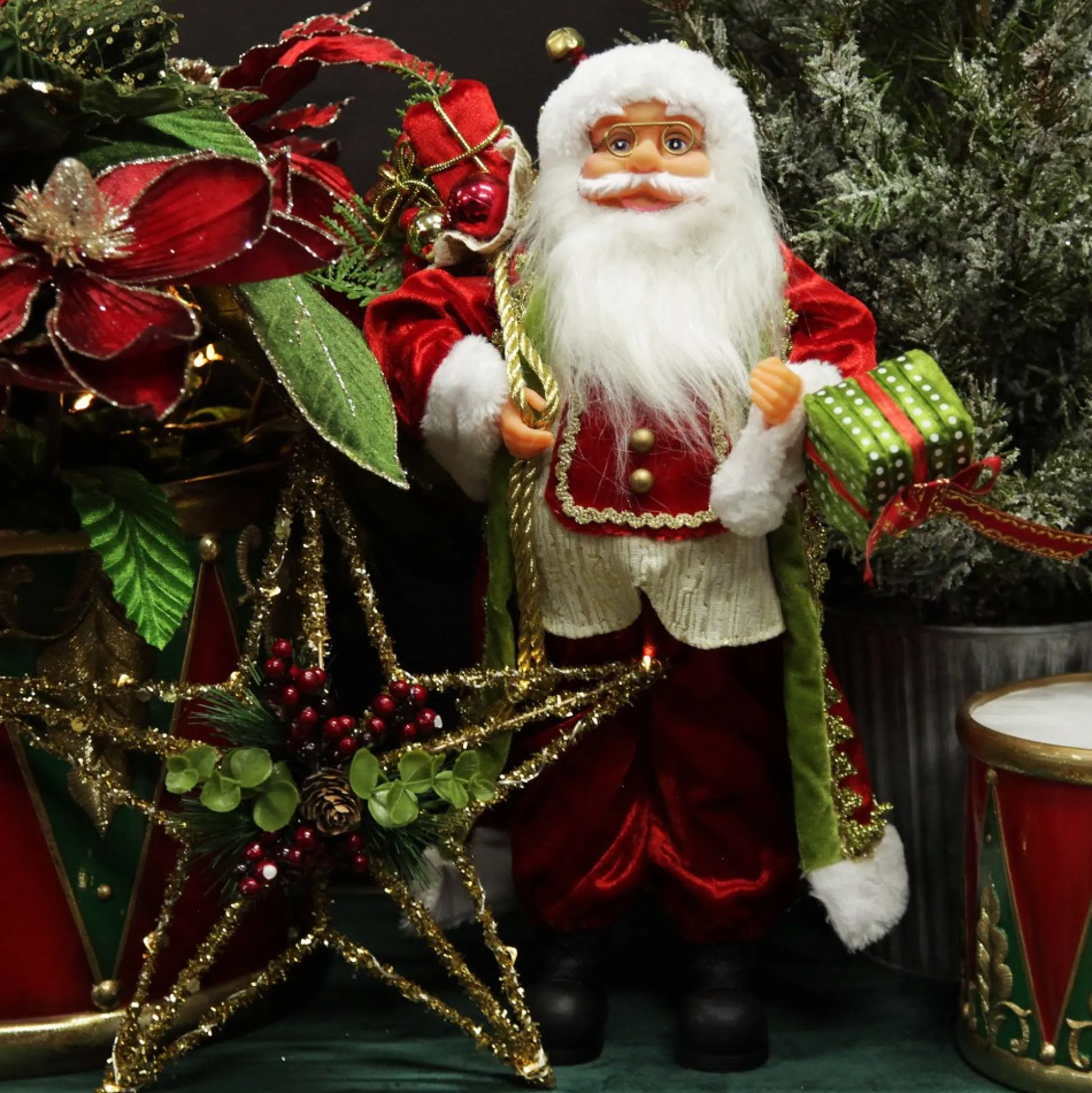 Traditional Standing Santa Christmas Ornament Christmas Figurines|